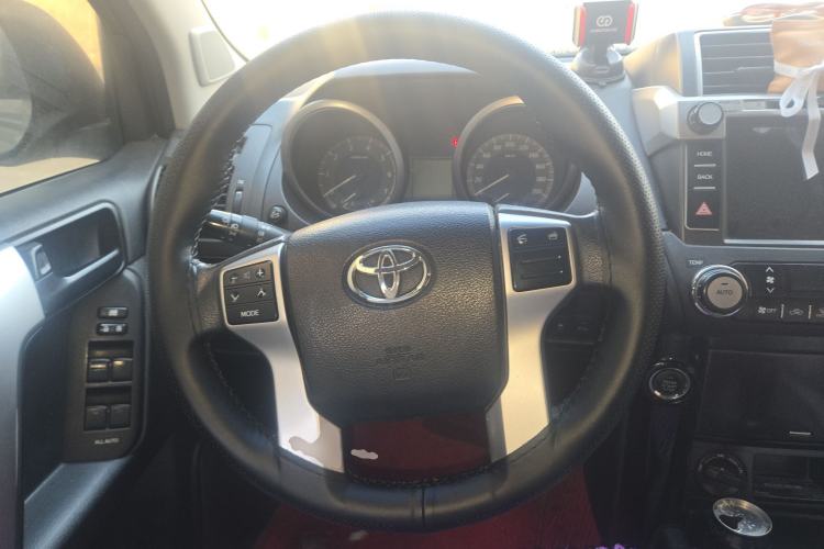 Used Toyota Prado 2014 2.7L Automatic Standard Edition Steering Wheel