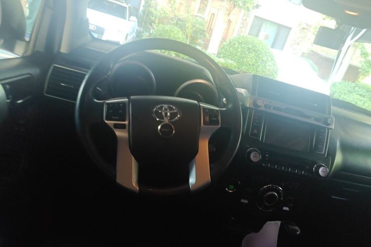 Used Toyota Prado 2014 4.0L Automatic VX NAVI Steering Wheel