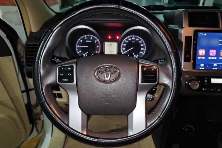 Used Toyota Prado 2014 2700 TX 7-Seater Middle East Version Steering Wheel