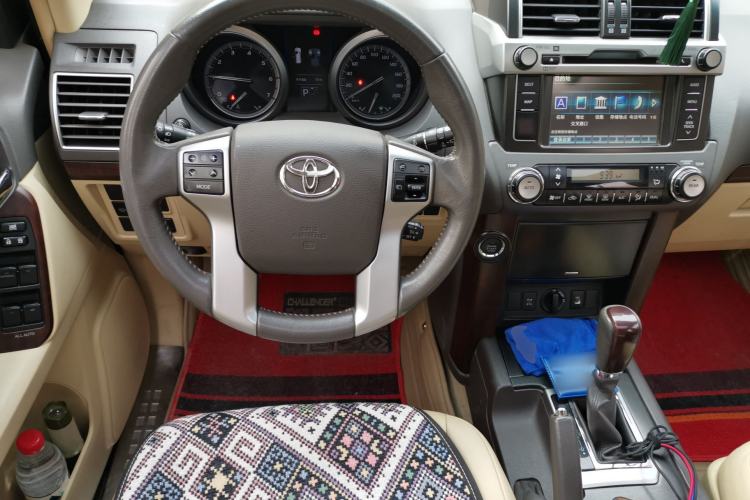 Used Toyota Prado 2014 4.0L Automatic TX-L NAVI Steering Wheel