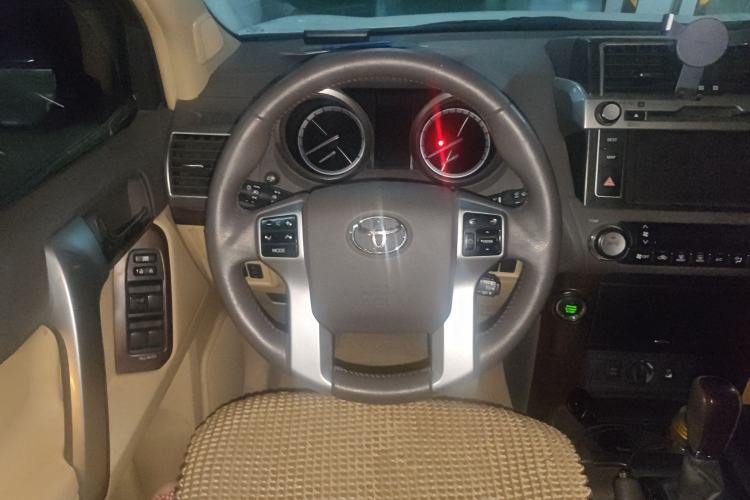 Used Toyota Prado 2014 4.0L Automatic TX-L NAVI Steering Wheel