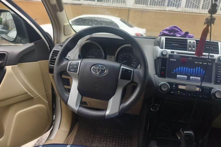 Used Toyota Prado 2014 2.7L Automatic Standard Edition Steering Wheel