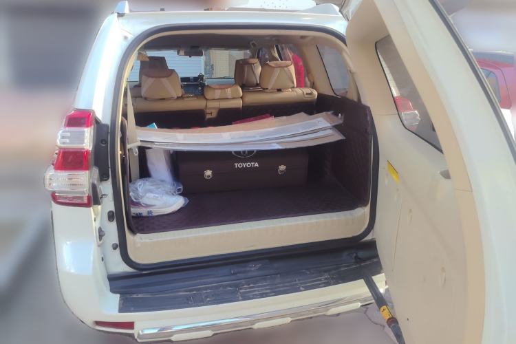 Used Toyota Prado  Trunk