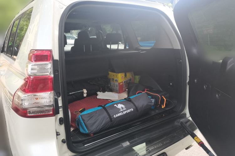 Used Toyota Prado 2014 2.7L Automatic Standard Edition Trunk