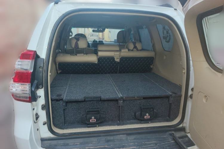 Used Toyota Prado 2014 4.0L Automatic TX Trunk