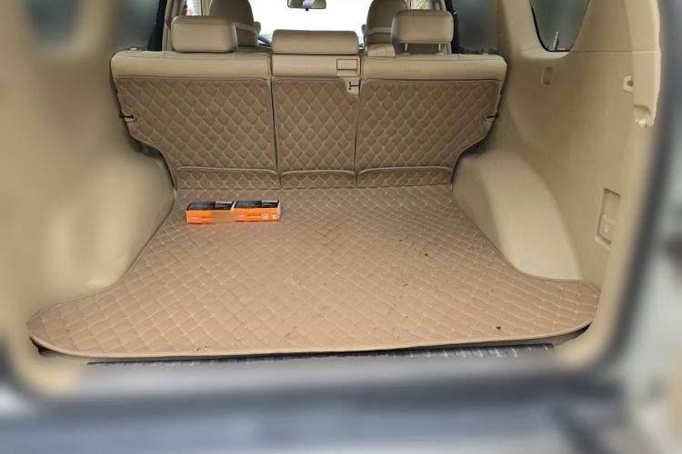 Used Toyota Prado 2014 2.7L Automatic Standard Edition Trunk