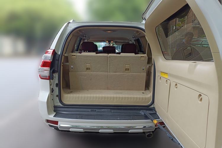Used Toyota Prado 2014 2.7L Automatic Luxury Edition Trunk