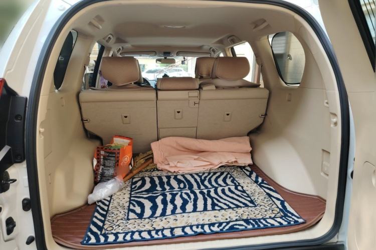 Used Toyota Prado 2014 2.7L Automatic Standard Edition Trunk