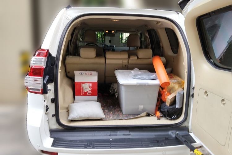Used Toyota Prado 2014 4.0L Automatic TX-L Trunk