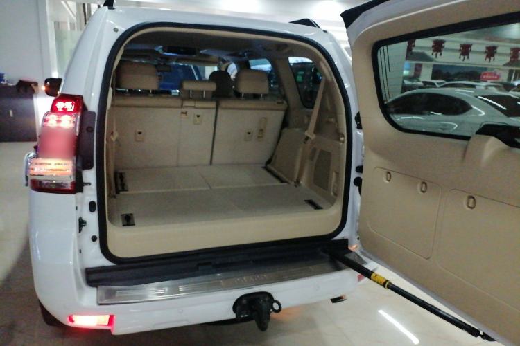 Used Toyota Prado 2014 4.0L Automatic VX NAVI Trunk