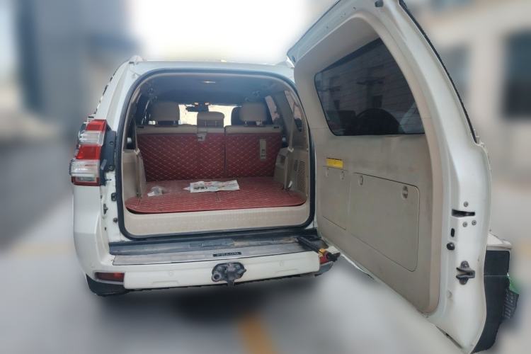 Used Toyota Prado  Trunk