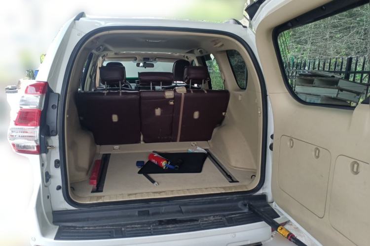 Used Toyota Prado 2014 4.0L Automatic TX-L Trunk