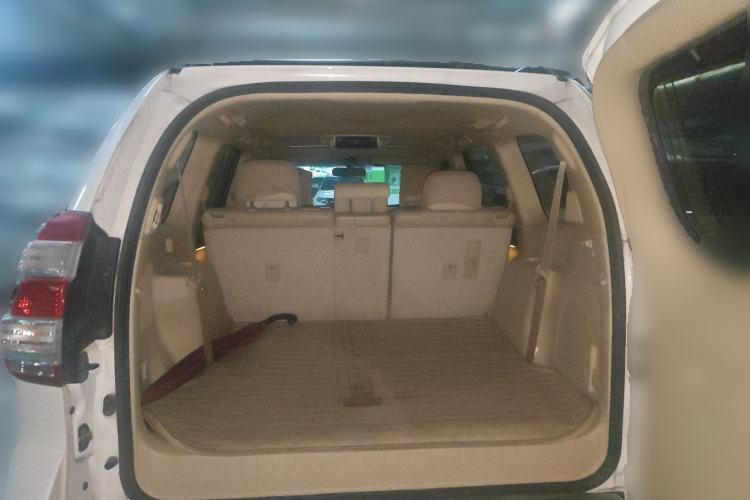 Used Toyota Prado 2014 4.0L Automatic TX-L NAVI Trunk
