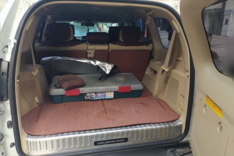 Used Toyota Prado 2014 2.7L Middle East Version Parallel Import Trunk