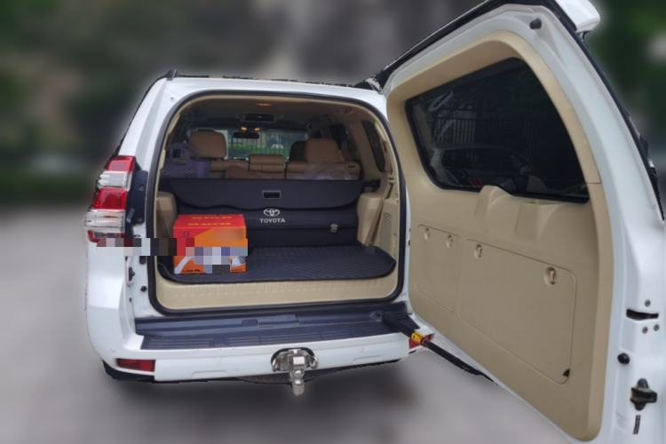 Used Toyota Prado 2014 4.0L Automatic TX-L NAVI Trunk