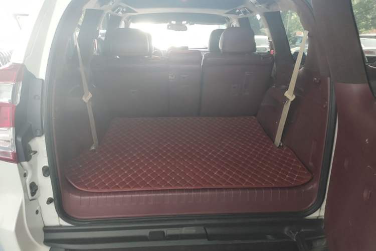 Used Toyota Prado 2014 4.0L Middle East Version Trunk