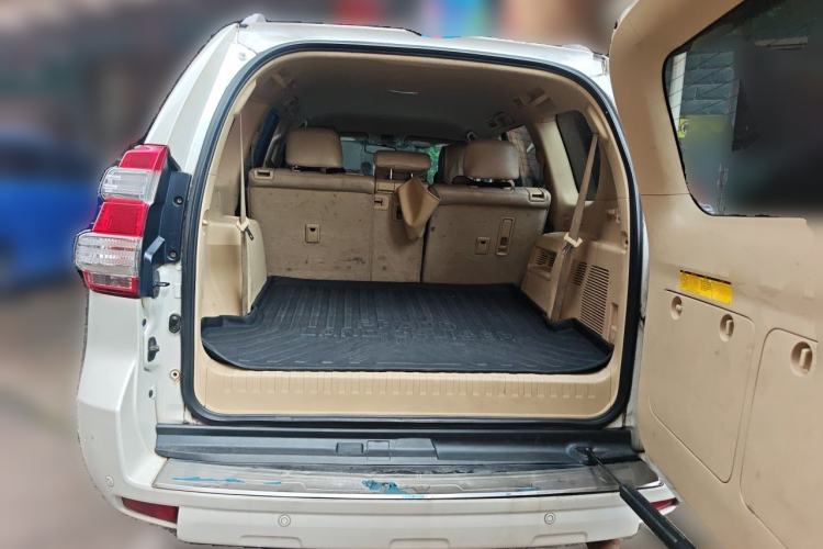 Used Toyota Prado  Trunk