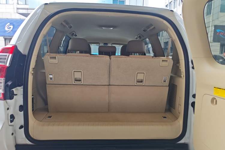 Used Toyota Prado 2014 2.7L Middle East Version Parallel Import Trunk