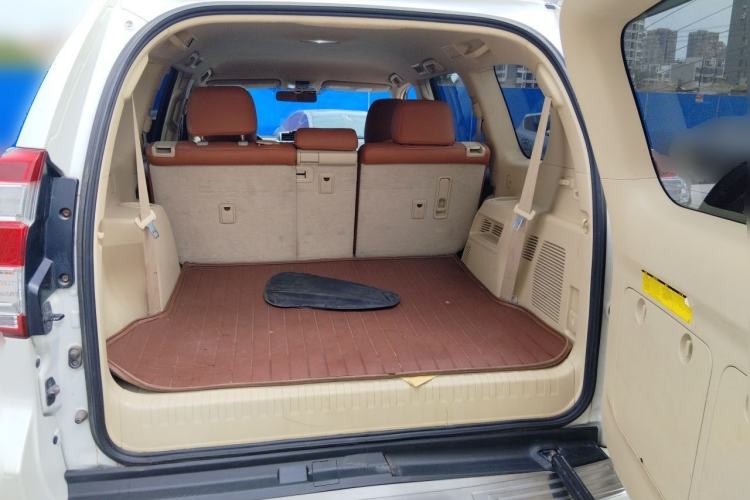 Used Toyota Prado 2014 2.7L Automatic Luxury Edition Trunk