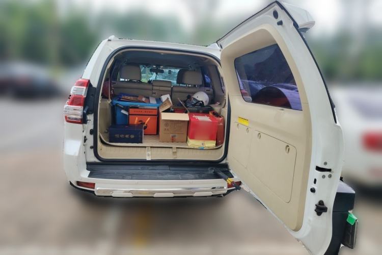 Used Toyota Prado  Trunk