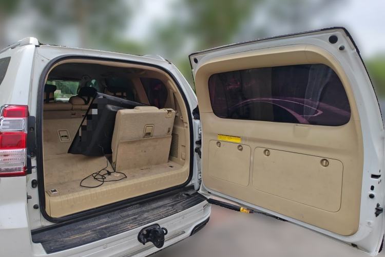 Used Toyota Prado  Trunk