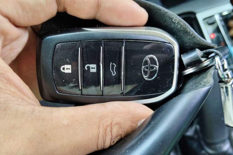 Used Toyota Prado 2014 4.0L Automatic VX NAVI Vehicle Key