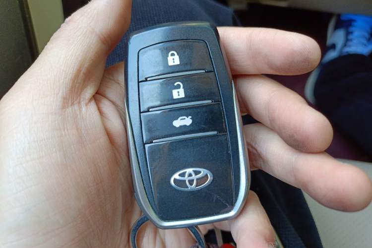 Used Toyota Prado 2014 2.7L Middle East Version Parallel Import Vehicle Key