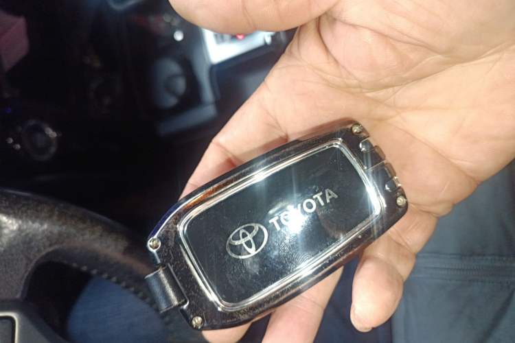 Used Toyota Prado 2014 2.7L Automatic Standard Edition Vehicle Key
