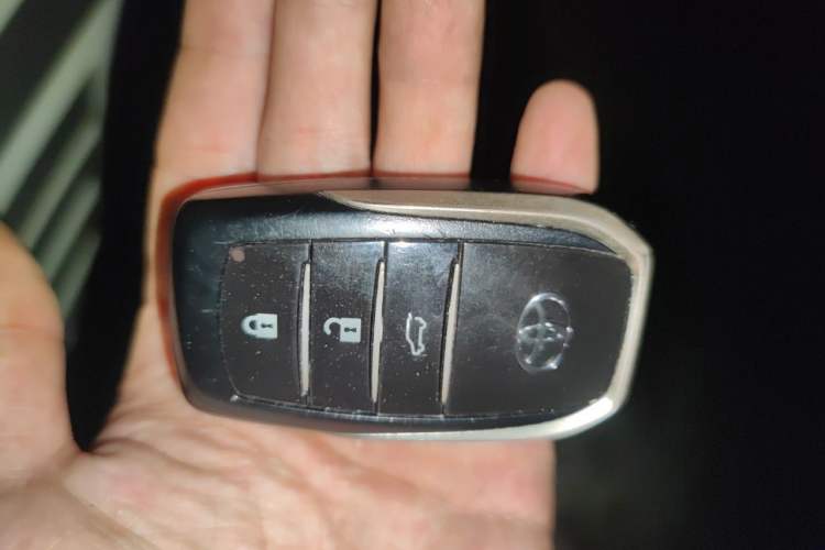 Used Toyota Prado 2014 2.7L Automatic Standard Edition Vehicle Key