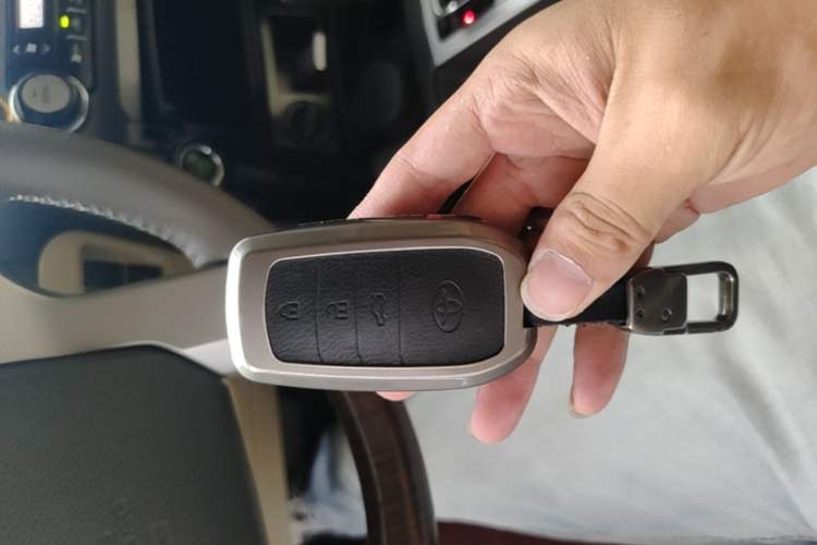 Used Toyota Prado 2014 2.7L Automatic Standard Edition Vehicle Key