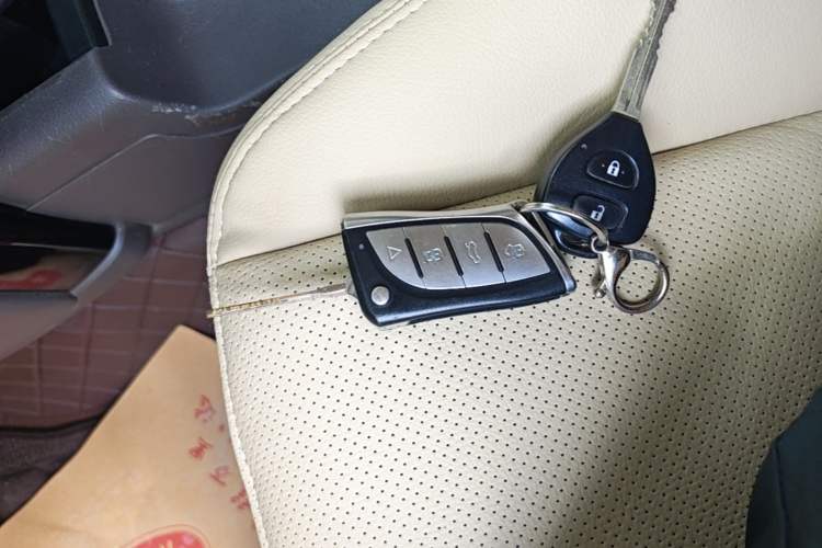 Used Toyota Prado 2014 2.7L Middle East Version Parallel Import Vehicle Key