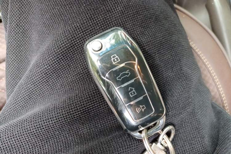 Used Toyota Prado 2014 2.7L Automatic Luxury Edition Vehicle Key