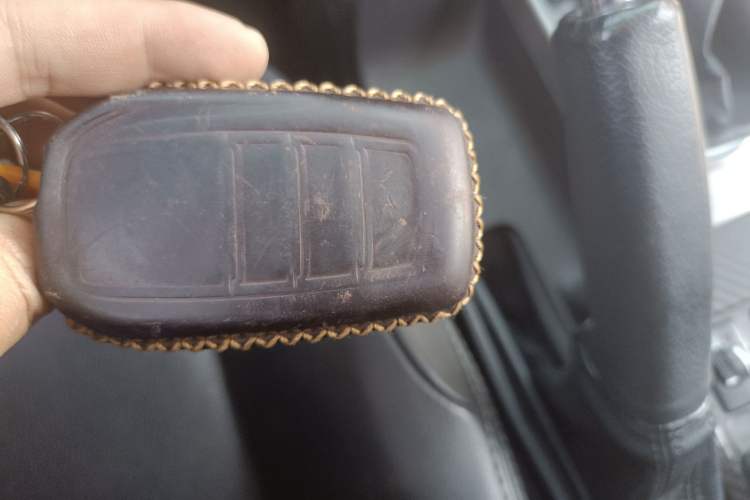 Used Toyota Prado 2014 4.0L Automatic TX-L NAVI Vehicle Key