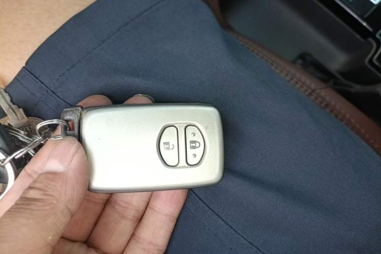 Used Toyota Prado 2014 4.0L 7-Seater Gasoline Middle East Version Vehicle Key
