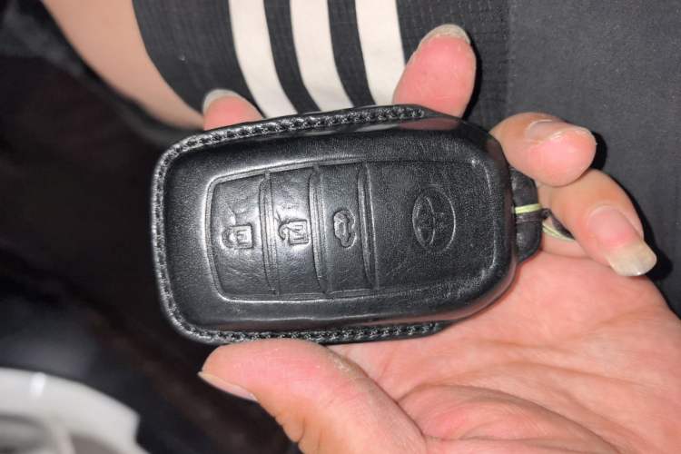 Used Toyota Prado 2014 4.0L Automatic TX-L Vehicle Key