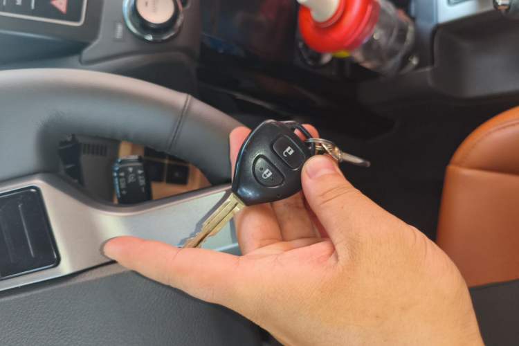 Used Toyota Prado  Vehicle Key