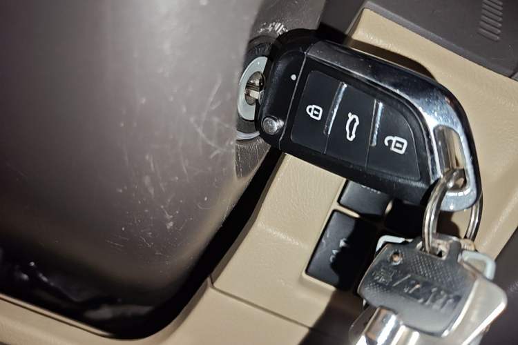 Used Toyota Prado  Vehicle Key