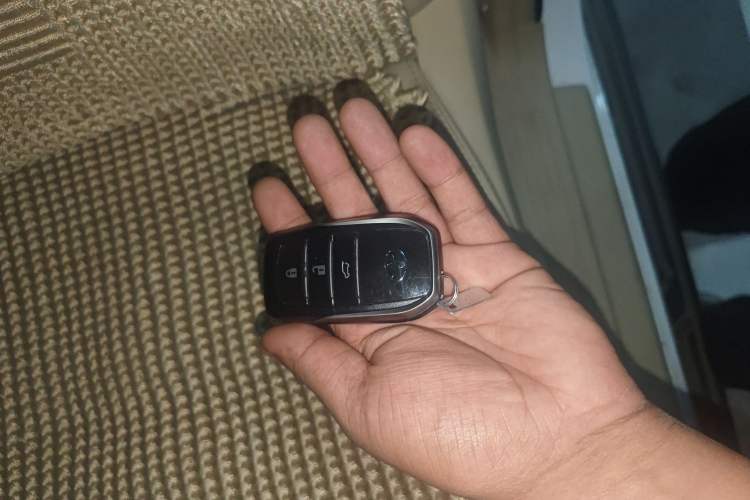 Used Toyota Prado 2014 4.0L Automatic TX-L NAVI Vehicle Key
