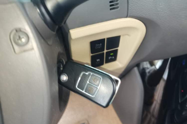 Used Toyota Prado 2014 2.7L Middle East Version Parallel Import Vehicle Key