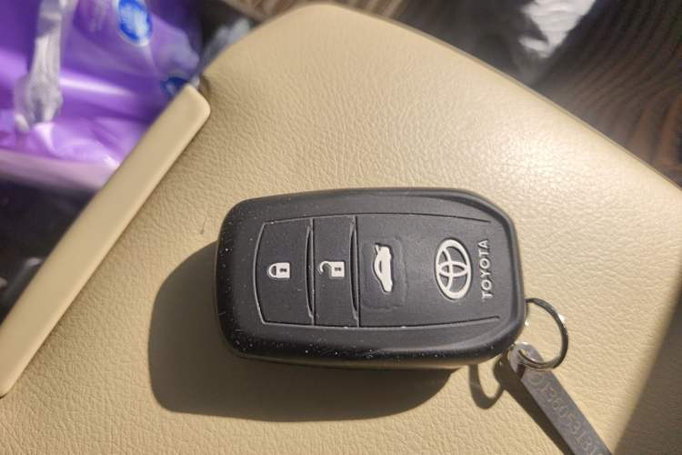 Used Toyota Prado 2014 4.0L Automatic VX NAVI Vehicle Key