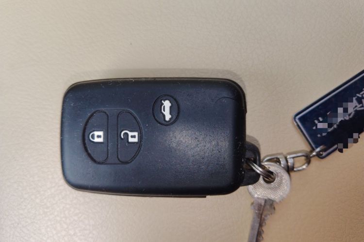 Used Toyota Prado  Vehicle Key