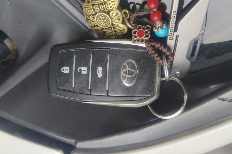 Used Toyota Prado 2014 2.7L Automatic Luxury Edition Vehicle Key