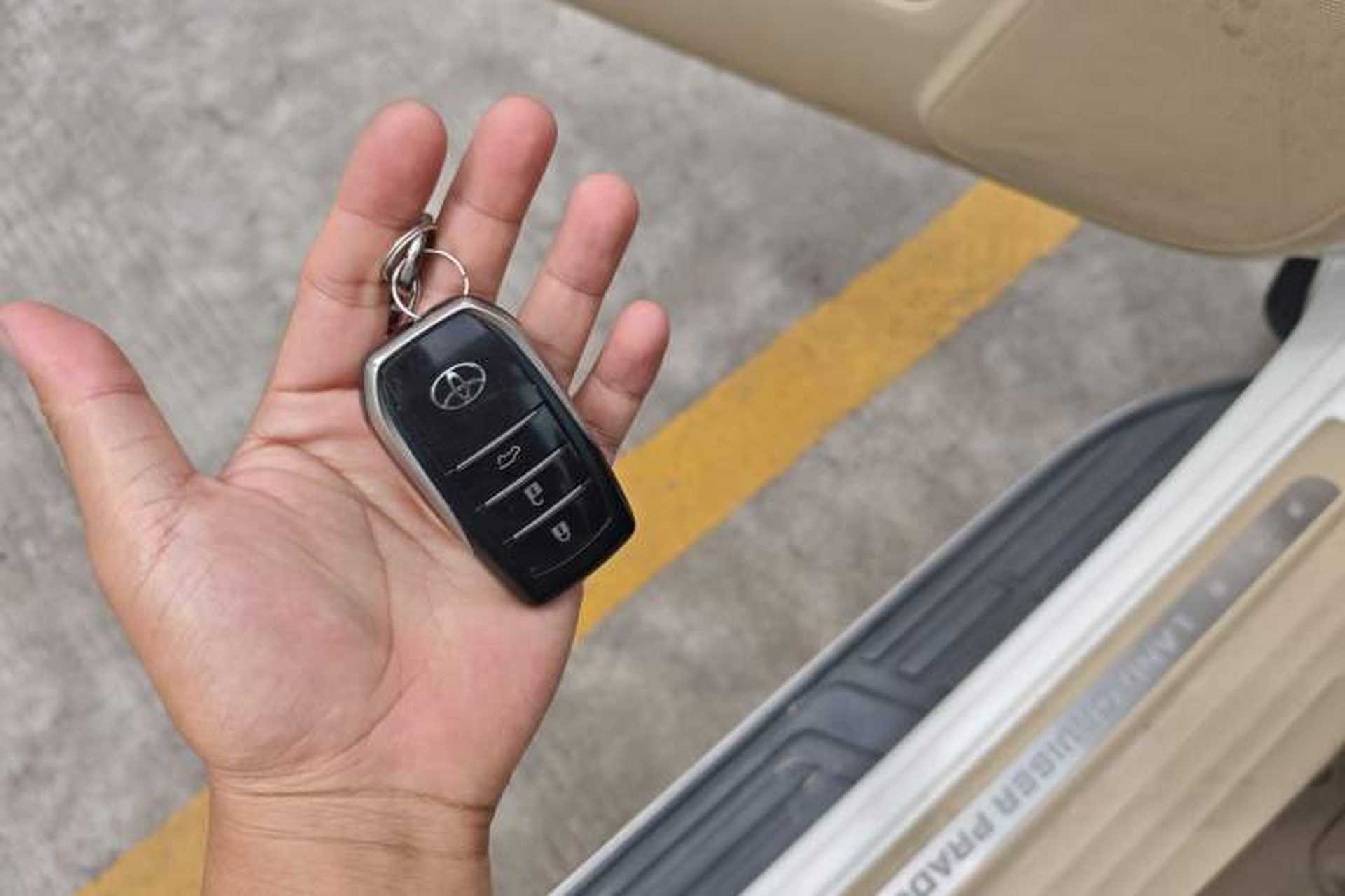 Used Toyota Prado 2014 4.0L Automatic VX NAVI Vehicle Key