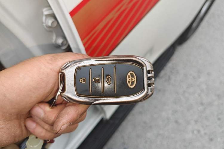 Used Toyota Prado  Vehicle Key