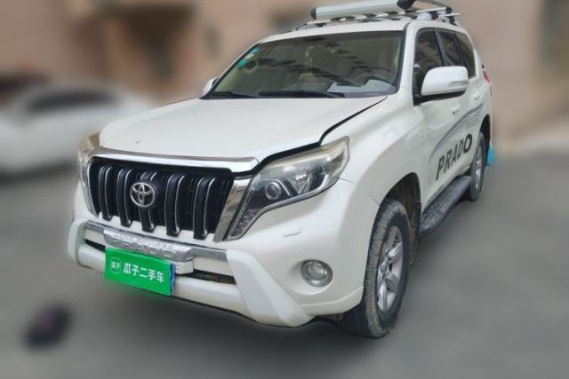 Used Toyota Prado Prado, 2.7-liter engine, seven seats