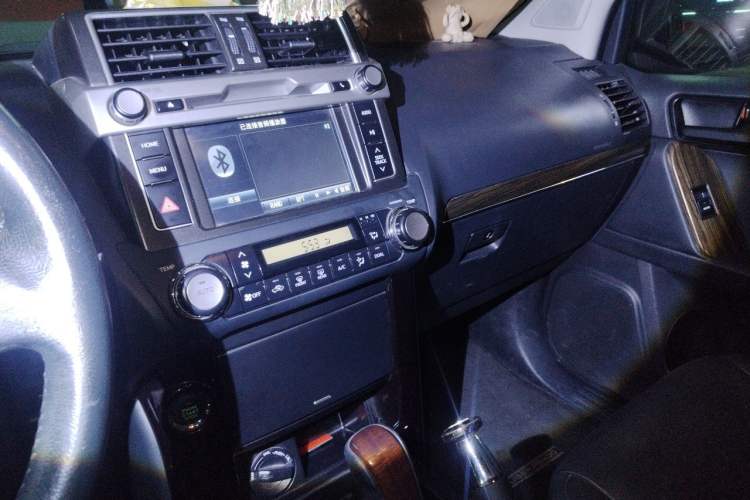 Used Toyota Prado 2015 2.7L Automatic Standard Edition Audio And AC Panel