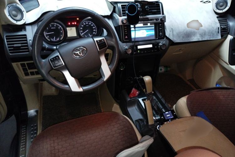 Used Toyota Prado 2015 2.7L Automatic Luxury Edition Center Console
