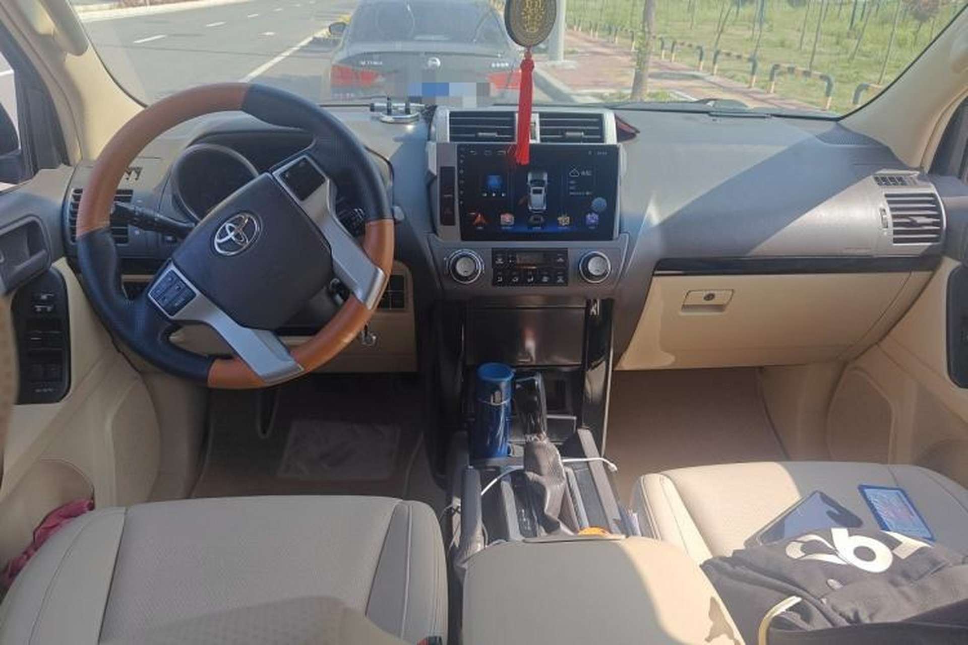 Used Toyota Prado  Center Console