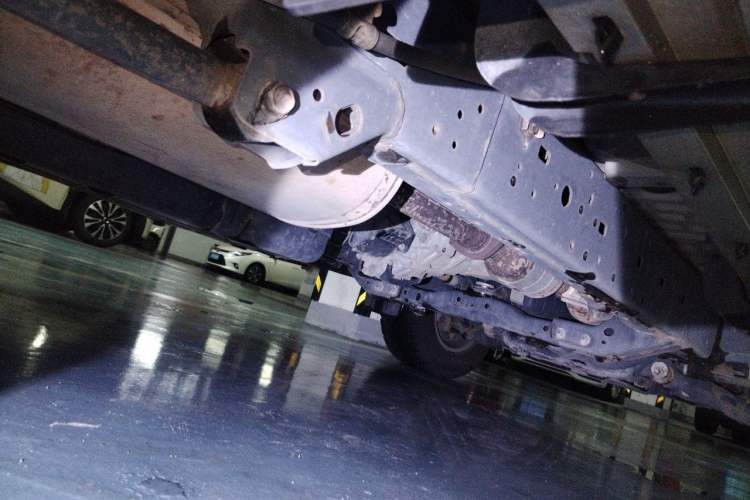 Used Toyota Prado 2015 2.7L Automatic Standard Edition Chassis Rear Right
