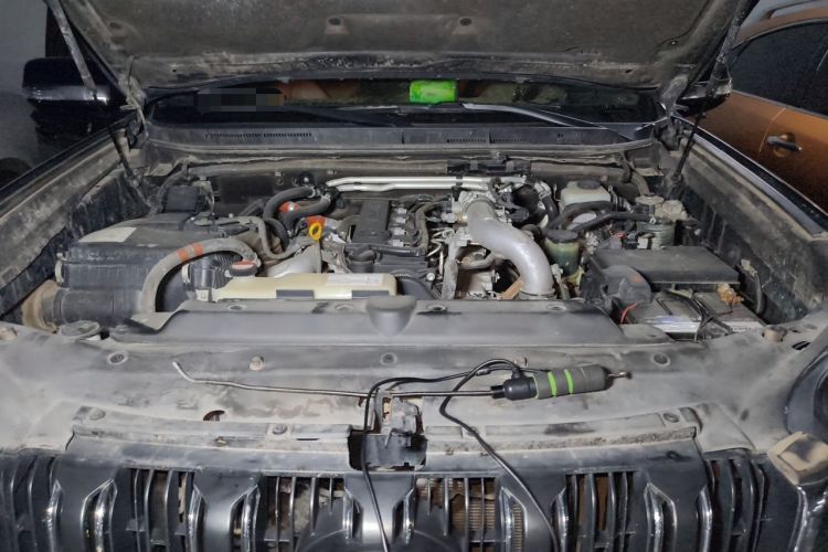 Used Toyota Prado  Engine Bay